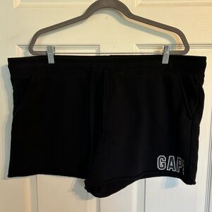 GAP shorts